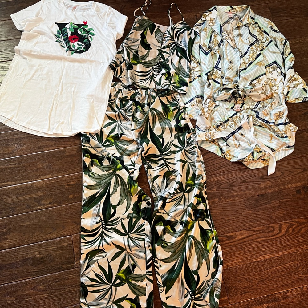 Bundle of Victoria’s Secret pajamas